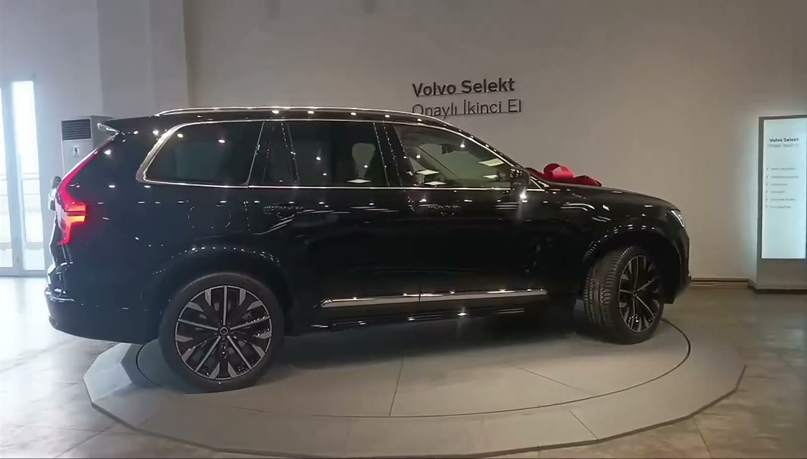 Volvo XC90 · Volvo Selekt